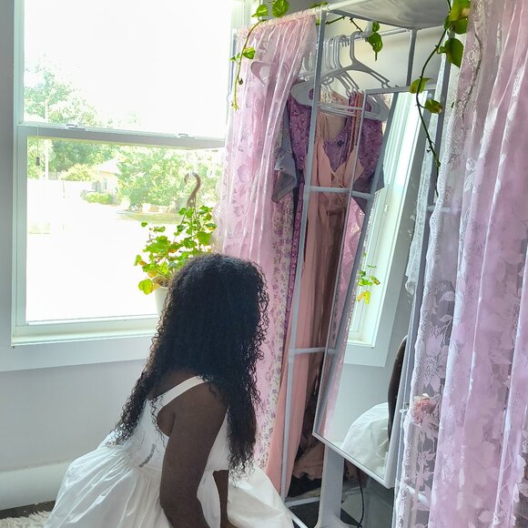 Meet your Posher, Lai'ana ♡ - Picture 4 of 4